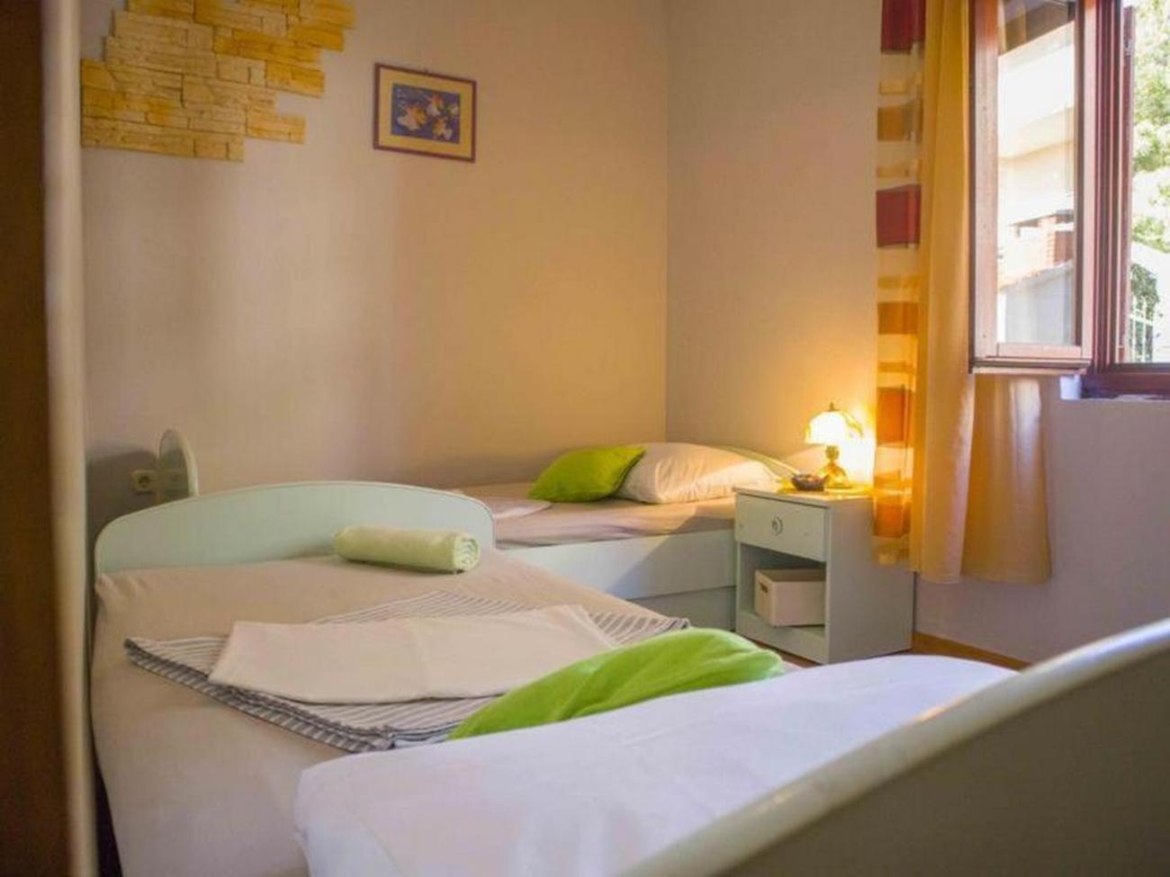 Apartments By The Sea Milna, Vis - 8896 Rum bild